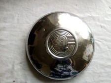 Vintage Pontiac Chieftain 10 1940s Chrome Hubcap Vintage Pontiac Chieftain 10 1940s Chrome Hubcap