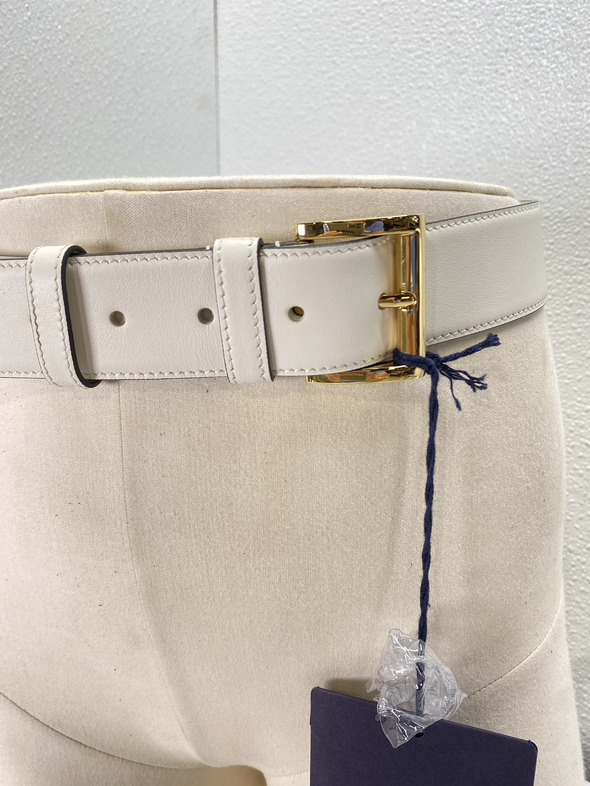 Prada Womens Premium Leather Smooth Belt Gold Buckle Size 33 Ivory thumbnail 2