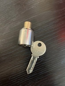 A2 Vidmar SL-10 Lock Cylinder w/one Key