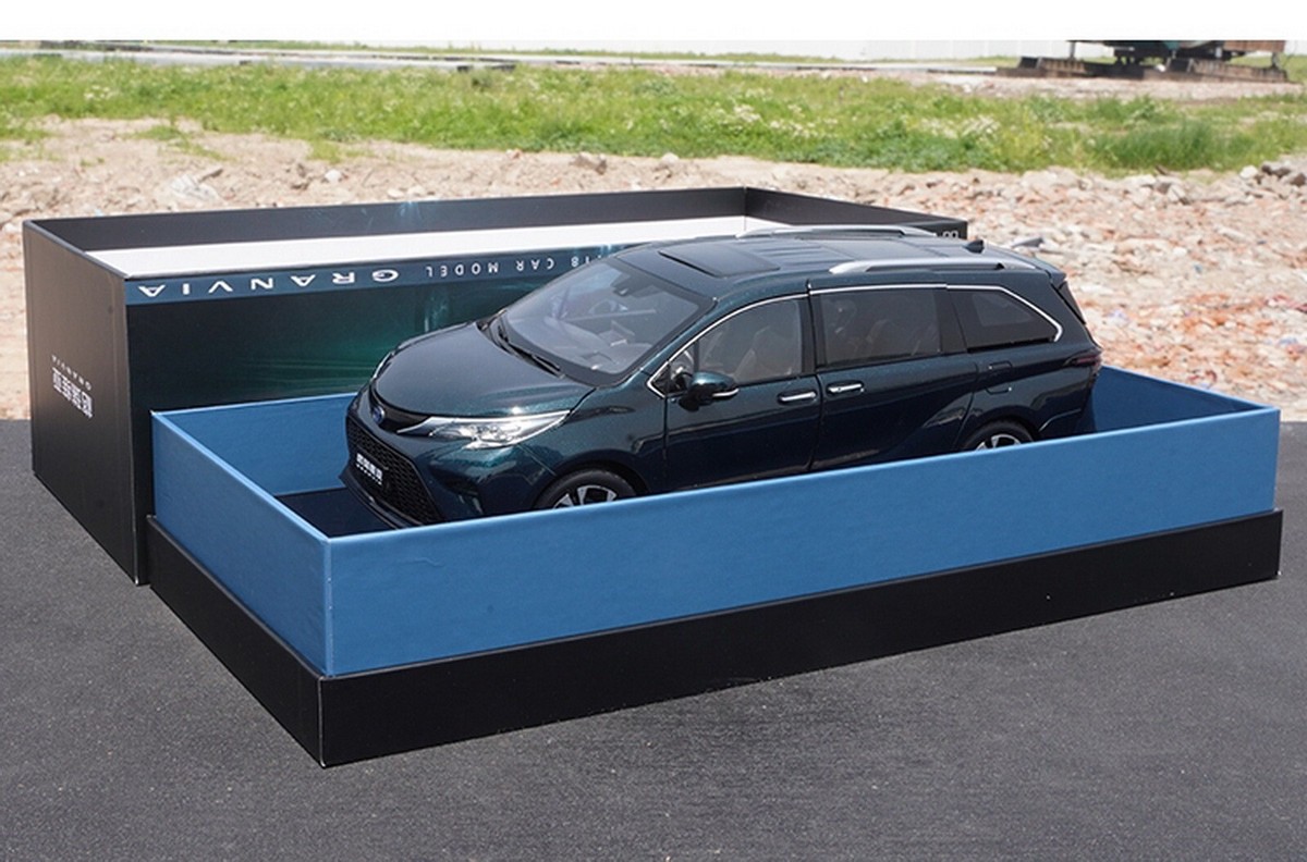 一汽トヨタ GRANVIA 1/18モデル 1/18 Scale Toyoto Granvia Blue Diecast Car Model Toy Collection | eBay