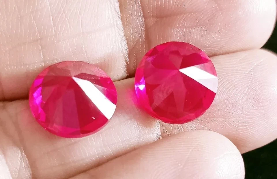 Natural Pair of Red Ruby 12+ Ct Round Cut Certified Loose Gemstones - Image 4 of 4