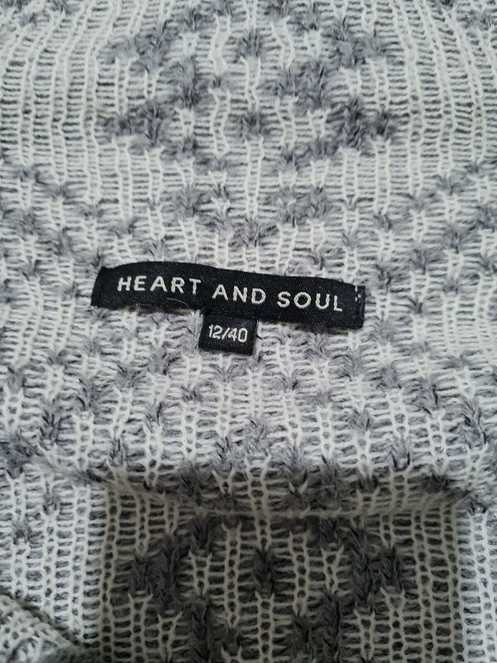 Cárdigan envolvente tejido corazón y alma para dama talla 12 manga larga patrón gris... Foto 4 de 4