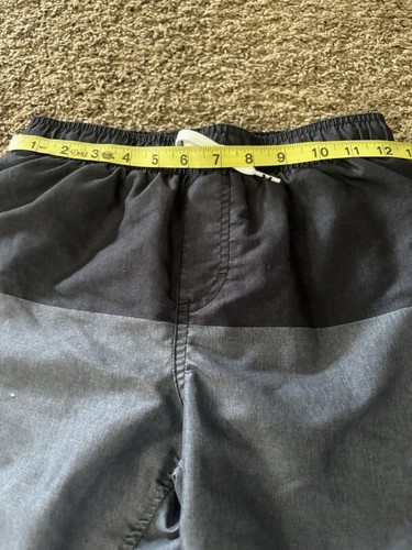 Under Armour Boys Youth Large Swim Trunks Mesh Lined Dark & Medium Gray - Picture 4 of 9