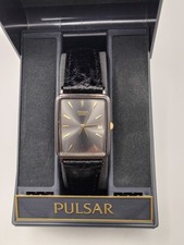 Pulsar Tank Watch V722-5A30 New Battery Unisex Excellent Condition Box