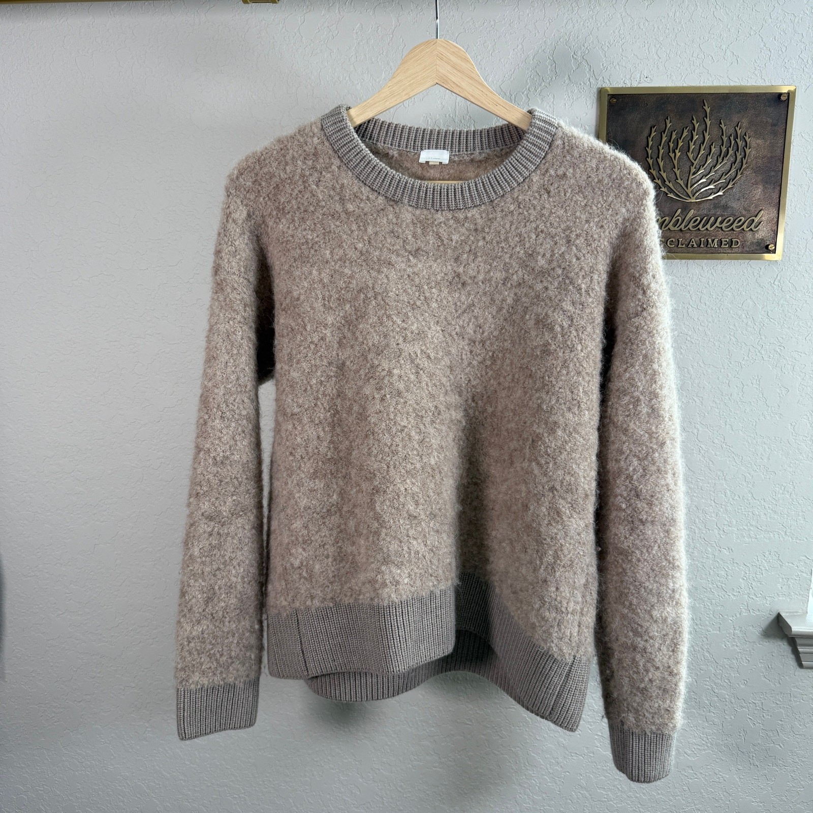 Women's C.T. Plage Light Brown Pullover Wool Blend Fuzzy Sweater Size 38 US 6-8