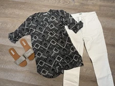 LUSH Black And White Geometric Print Tunic, size M