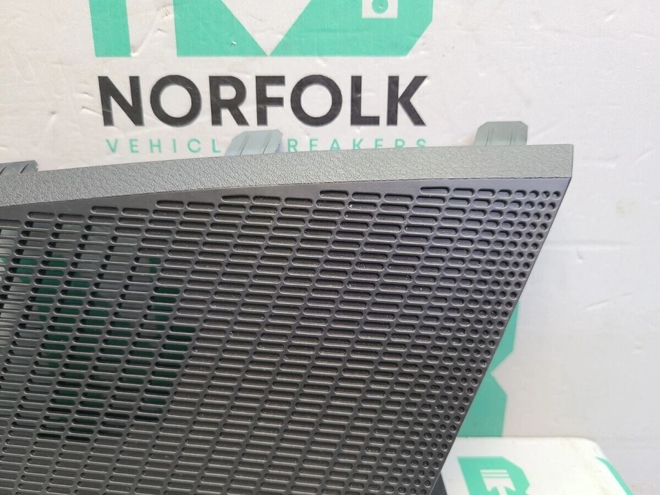 Qashqai J12 Rear Speaker Grill 281776UA1A - Image 4 of 4