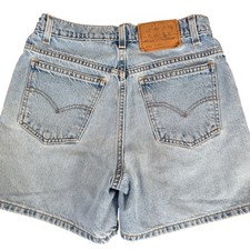 Vintage 90s Levi's 950 Relaxed Fit Shorts Women 7 JR Light Wash Denim High Waist