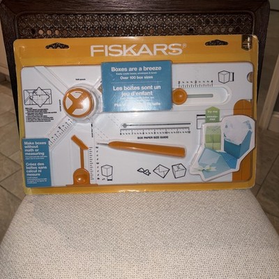 Fiskars Crafts 119310 Gifting Board, Box
