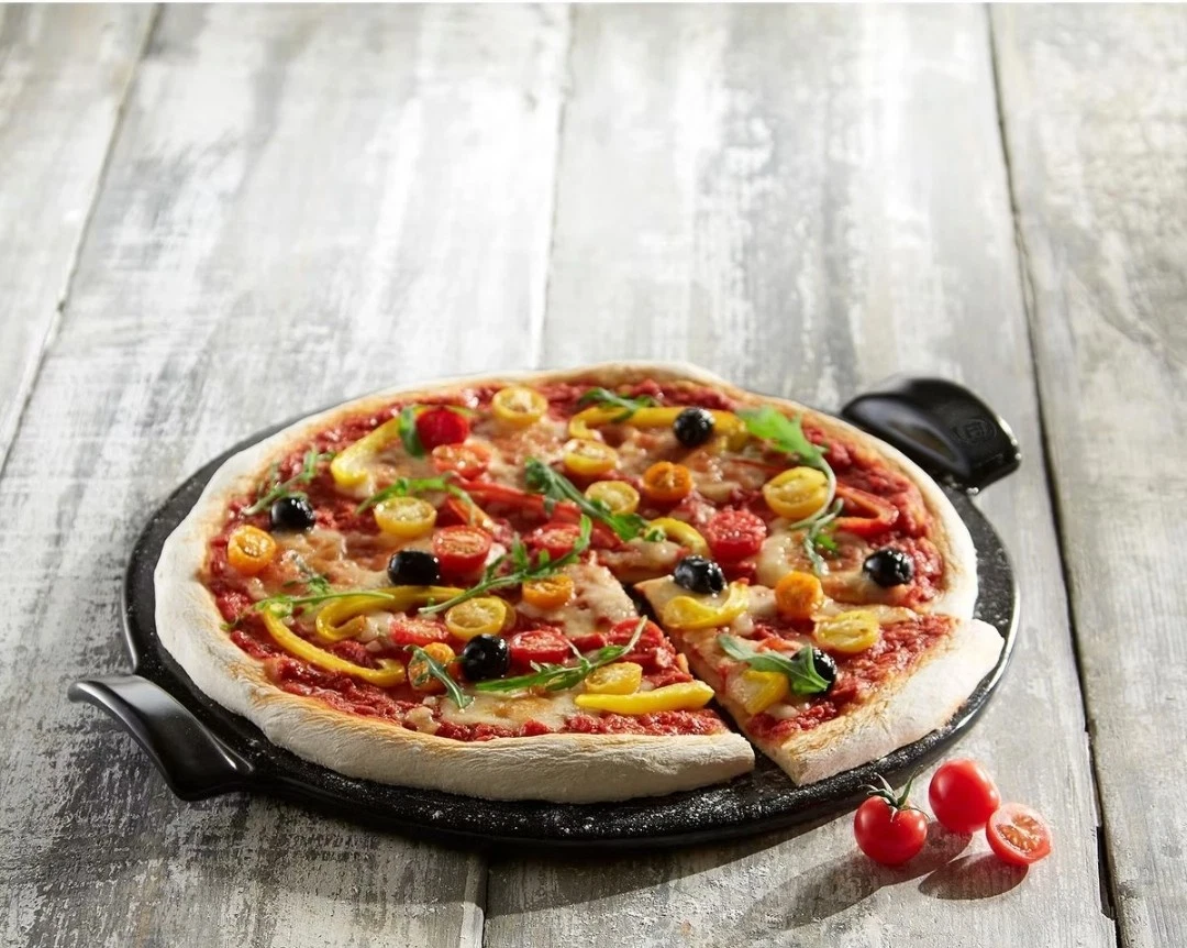 🔥 New in box🔥   Emile Henry Pizza Stone14 Ceramic 🔹 MADE IN FRANCE🔹
Opens in a new window or tab