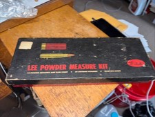 LEE Powder Measure Kit 13 Powder Measures Slide Chart Vintage USA