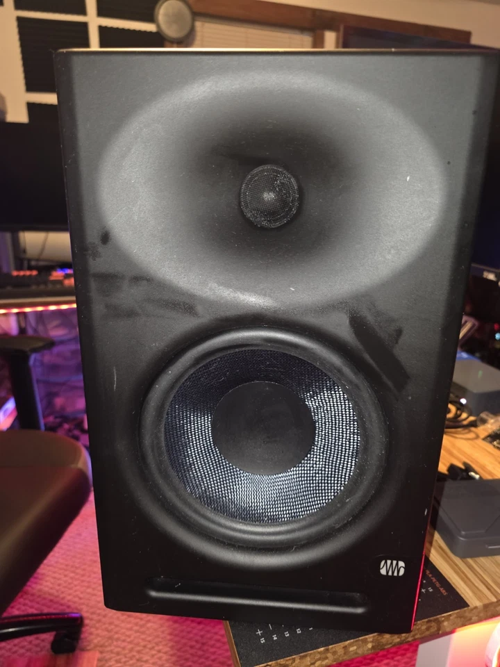 PAR de altavoces Presonus Eris E8 Active Studio Monitor Foto 3 de 4