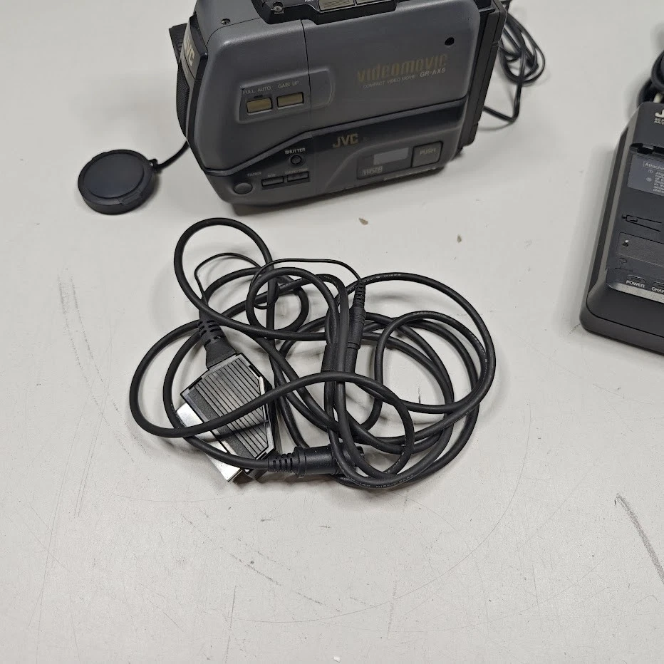 JVC GR-AX5EG Video Camcorder - Used, Untested, No Original Packaging - Image 2 of 4