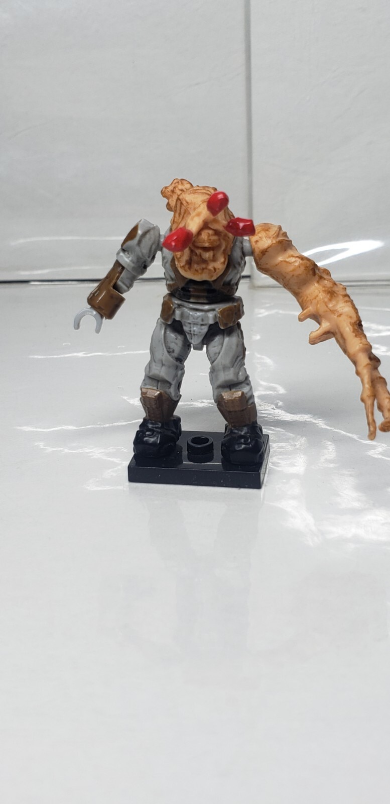 HALO Mega Bloks FLOOD Marine Combat Form Figure