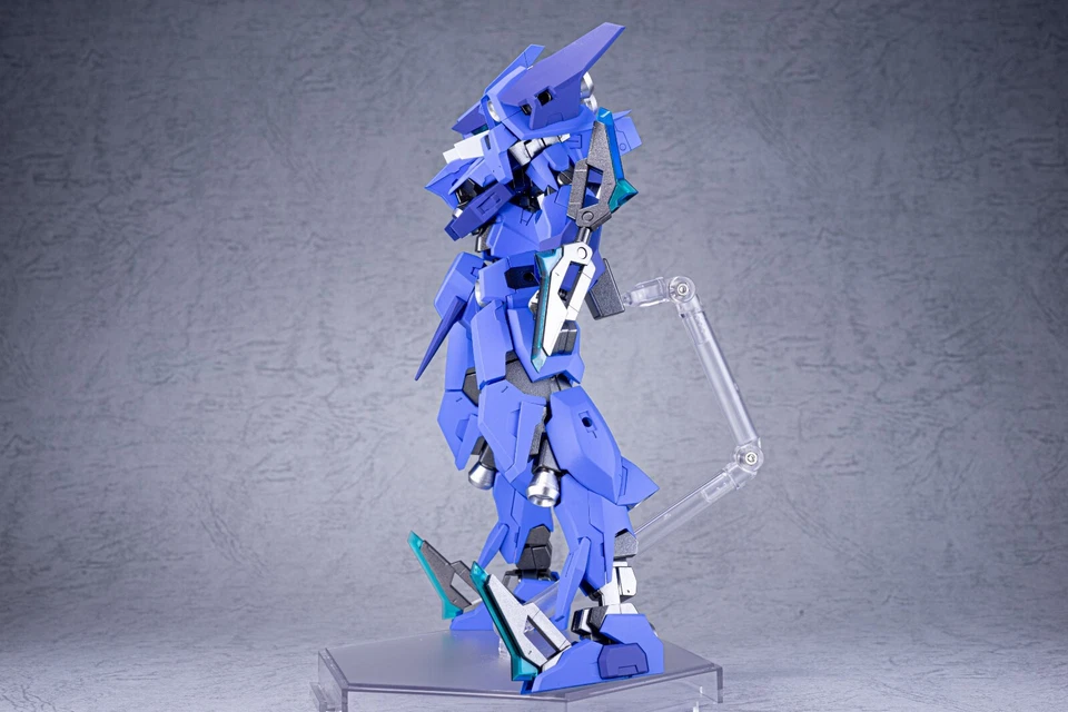 Kotobukiya Frame Arms 1/100 Cutlass custom built and painted in Japan - Image 3 of 4