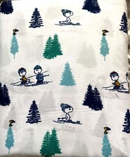Peanuts Charlie Brown Linus Woodstock Snoopy Snow Skiing Queen Sheet Set Winter