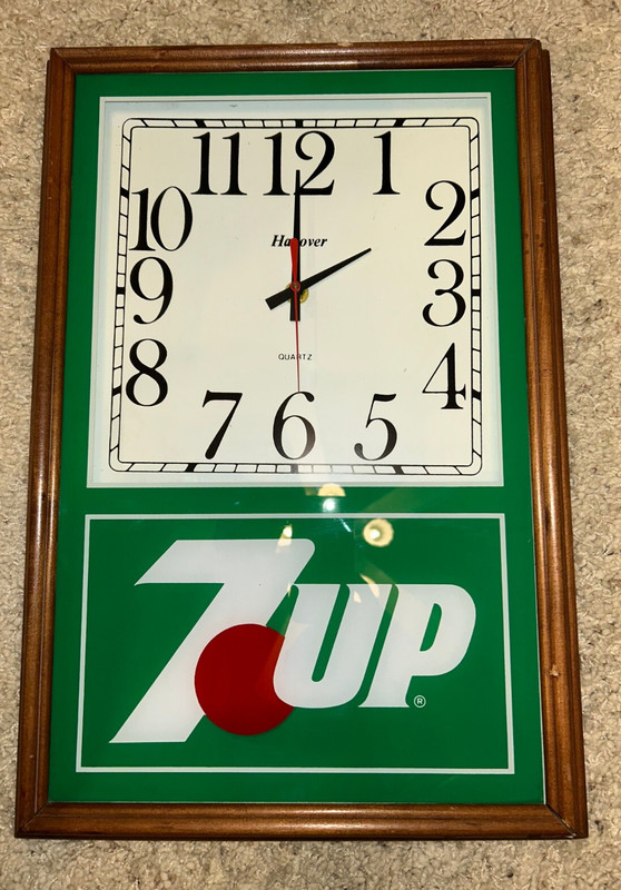 1991 7-UP CLOCK in wood frame HANOVER CLOCKS WILMINGTON NORTH CAROLINA 20 5/8"