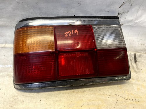 BMW 5er E12 Rücklicht Heckleuchte hinten links 226101