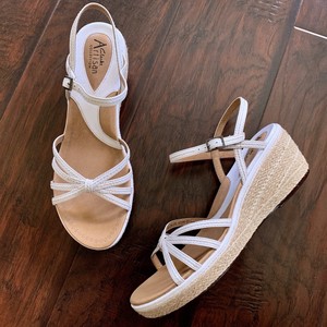 clarks comfort wedge sandals