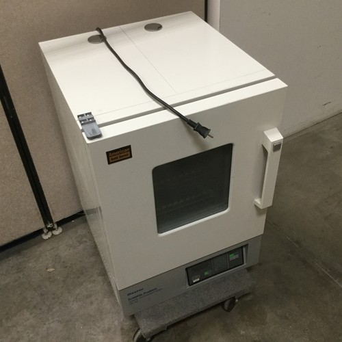 Baxter Scientific Products DS44 Gravity Convection Oven, 17.75"x17.75