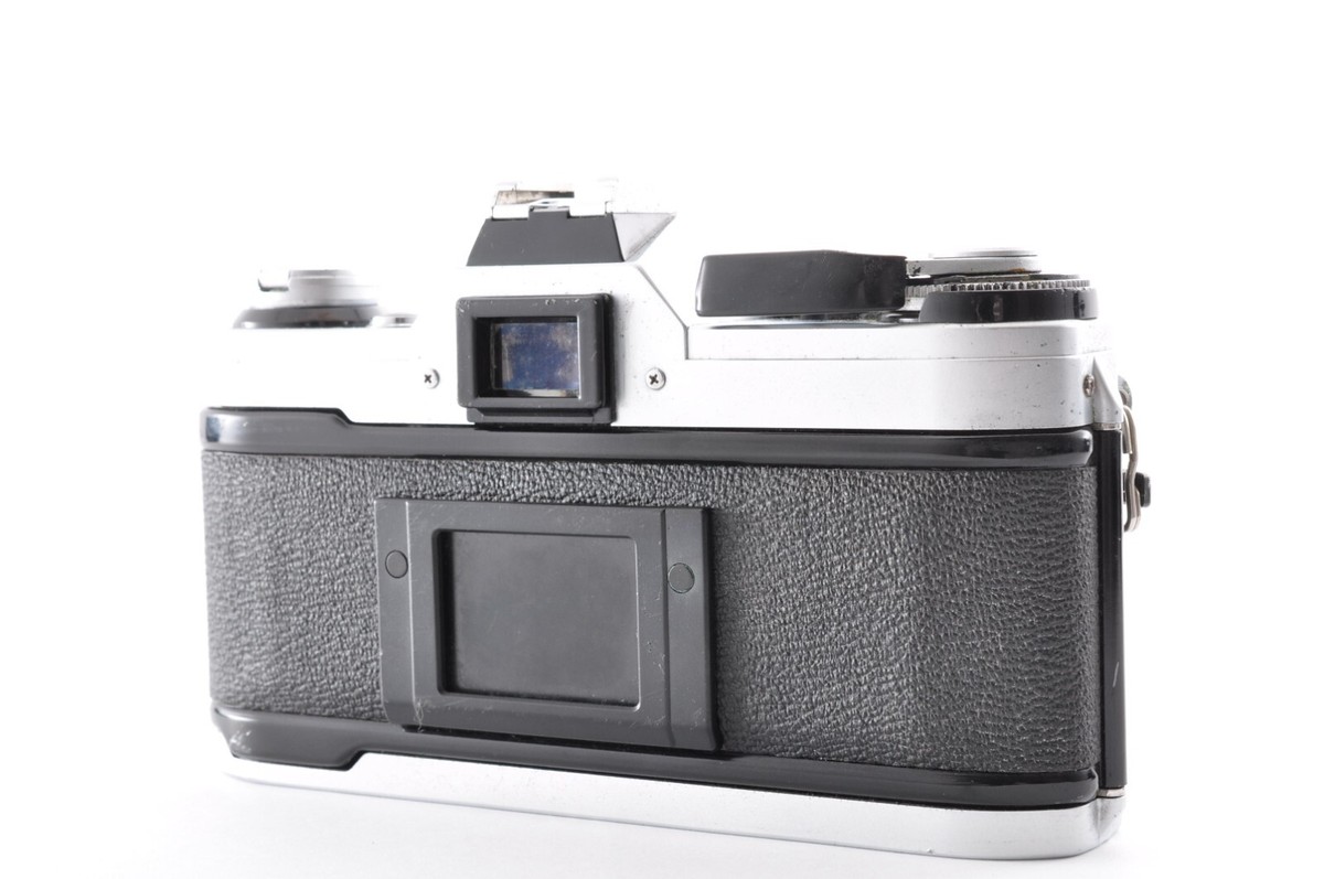Canon AE-1 Silver / Sigma Zoom ii 21-35mm f/3.5-4.2 [Good