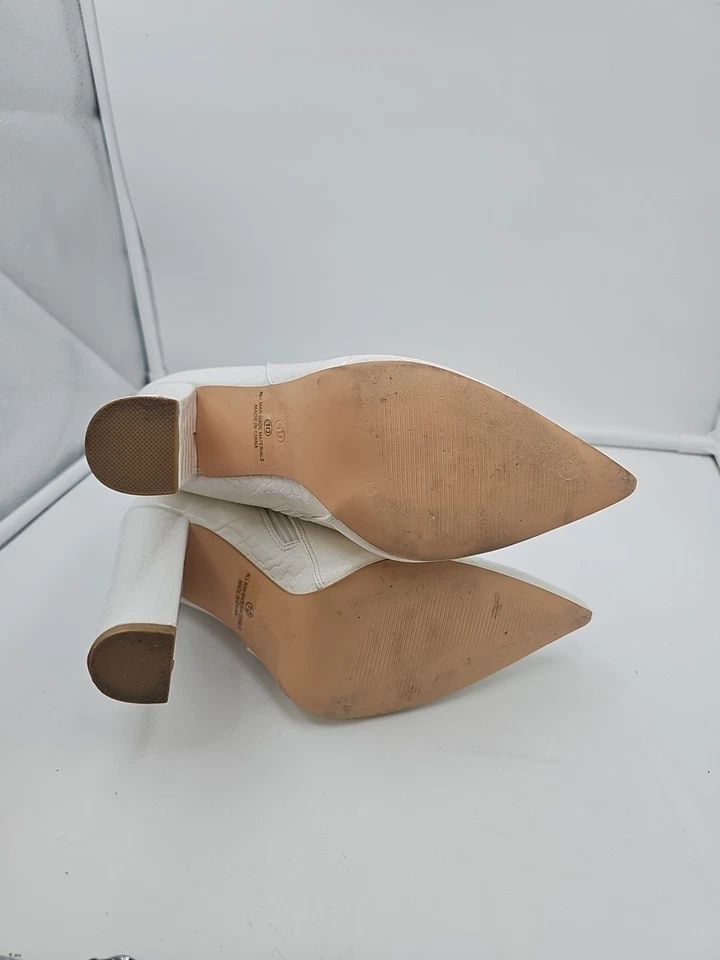 BOTAS BLANCAS OLIVIA FARGIANO ESTAMPADO COCODRILO TALLA 10 Foto 4 de 4