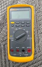FLUKE 87-V Handheld Multimeter Including Fluke Leads Practically New ￼