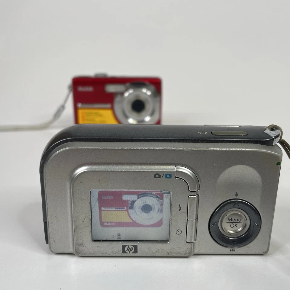 HP Photosmart E317 5.0MP Compact Digital Camera Digicam Silver Tested Working! - Image 2 of 4
