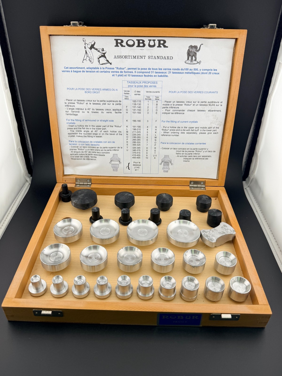 USED Watch Glass Fitting Dies Set Of 21 Metal & 10 Bakelite Robur T31