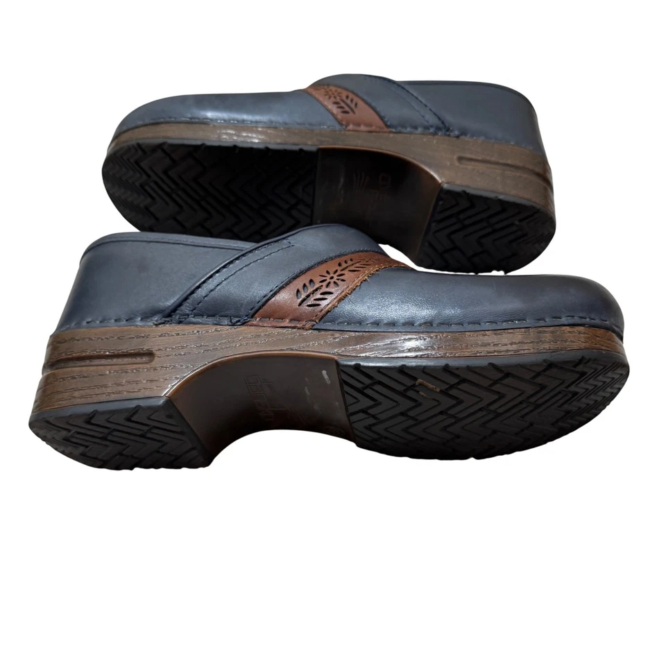 Zuecos de cuero Dansko Penny para mujer 42 EE. UU. 11 cómodos zapatos de trabajo sin cordones en relieve Foto 4 de 4