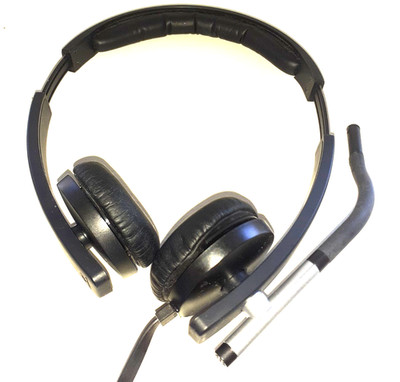 Logitech Headset H650e Stereo Kopfhörer schwarz mit USB Anschluss und Kabel