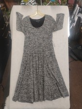 Danillo Boutique Fit & Flare Knit Dress Women’s Medium Gray Long Sleeve Skater 