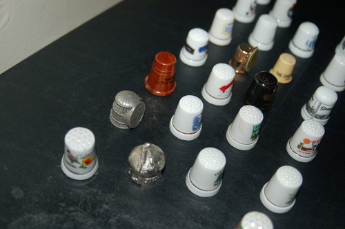 Souvenir Thimbles Mostly Porcelain Lot Of 24 VTG Nashville St. Kitts Geauga Lake - Picture 16 of 24