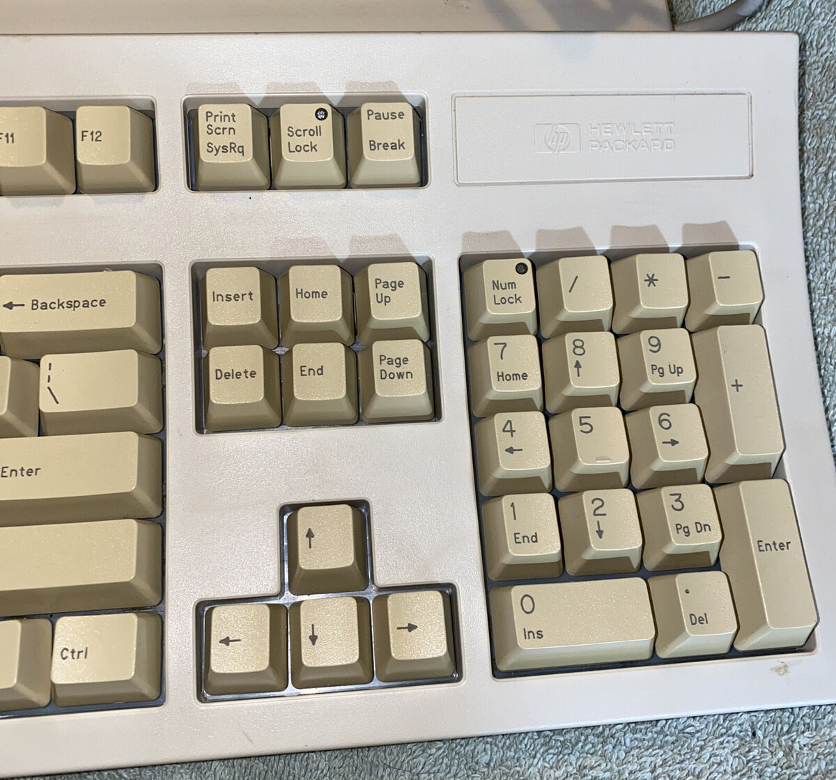 HP Hewlett Packard Net Server Keyboard MN: E03633MLUS-C Part HP Hewlett Packard Net Server Keyboard MN: E03633MLUS-C Part