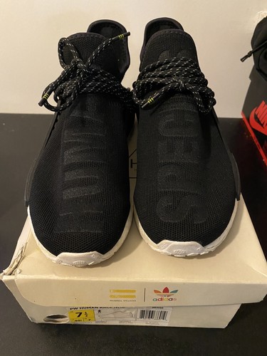human race v1 black