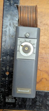 Honeywell T4054B-1016 Thermostat