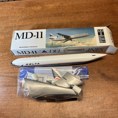 #ad Delta Airlines MD 11 McDonnell Douglas Desk Display Model Kit w Box amp; Stand $44.99