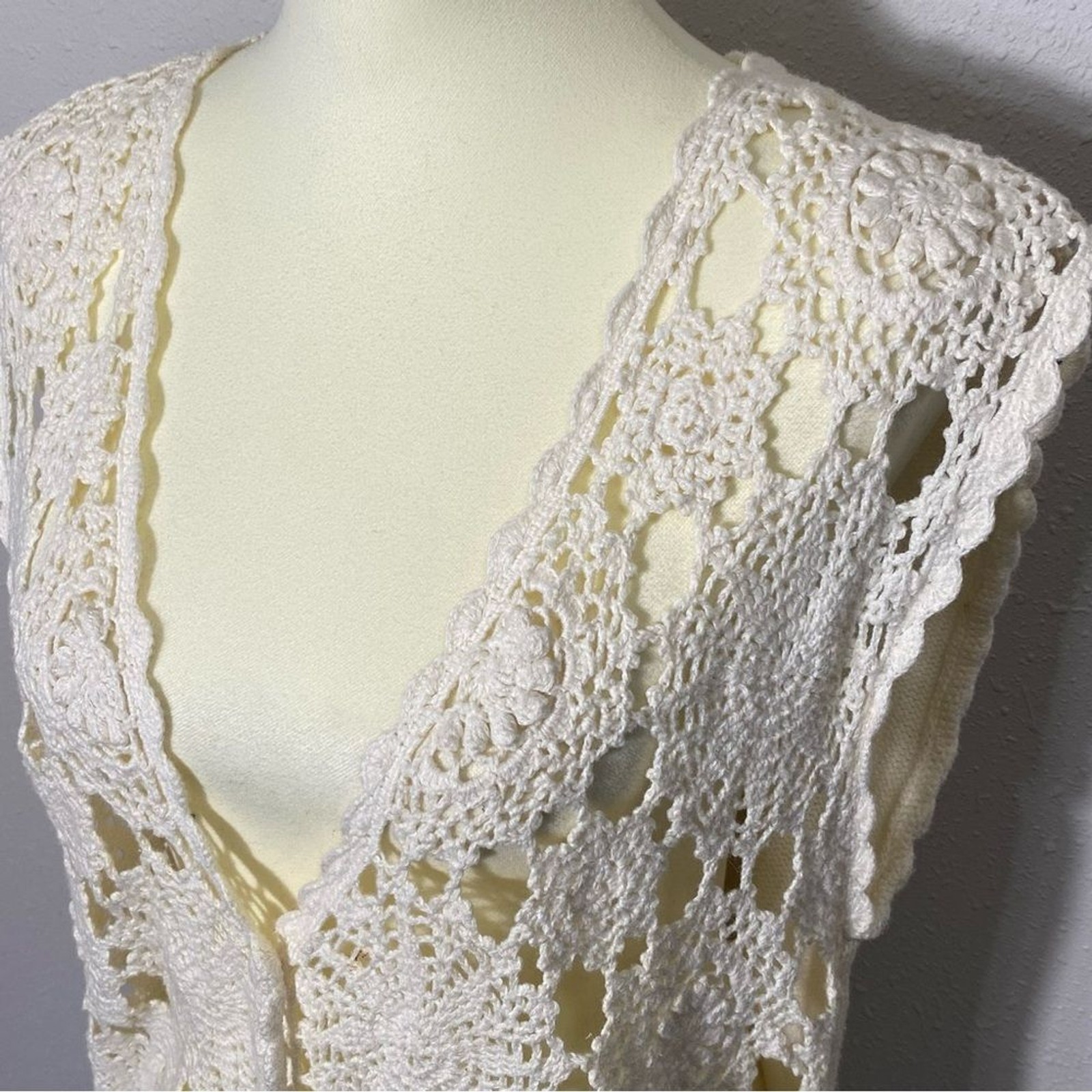 Vintage Sostanza Open Knit Crochet Doily Like Button Up Sweater Vest Women's Med