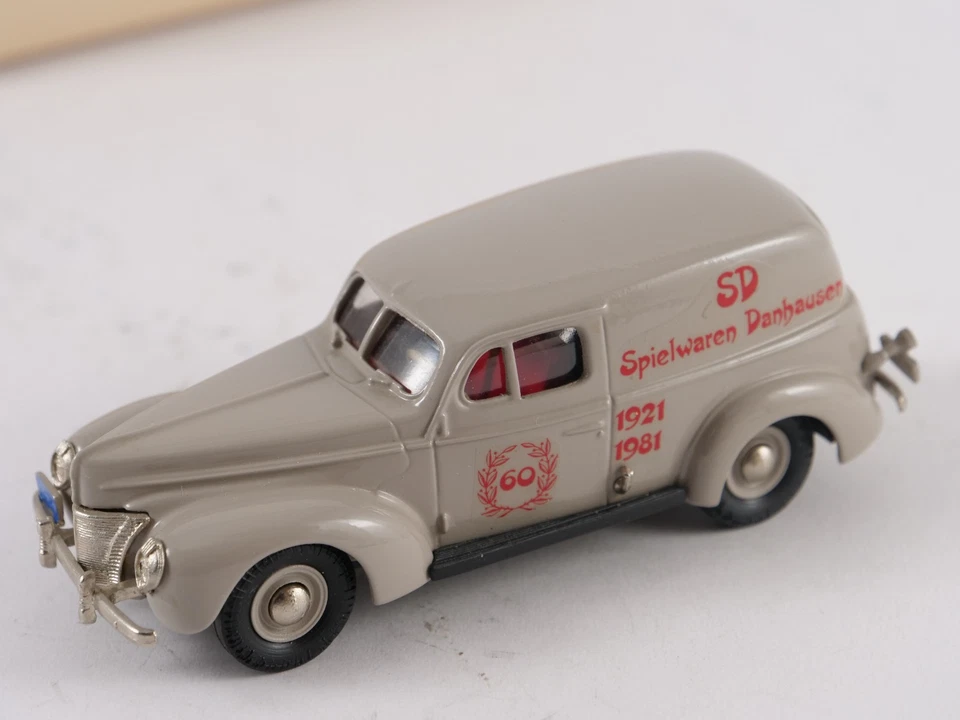 Brooklin N° 9 1940 Ford Sedan Delivery SD Spielwaren Danhausen 1981 1/43 Nuovo - Immagine 4 di 4