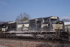 NS SD70M 2608 IN 2009  NORFOLK SOUTHERN  ORIGINAL SLIDE