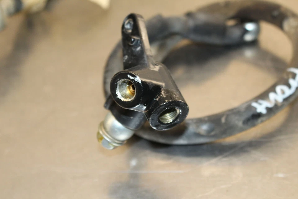 Suzuki Quadrunner 230 LT230GE 1985 pinza de freno delantera mangueras líneas W809 Foto 2 de 4