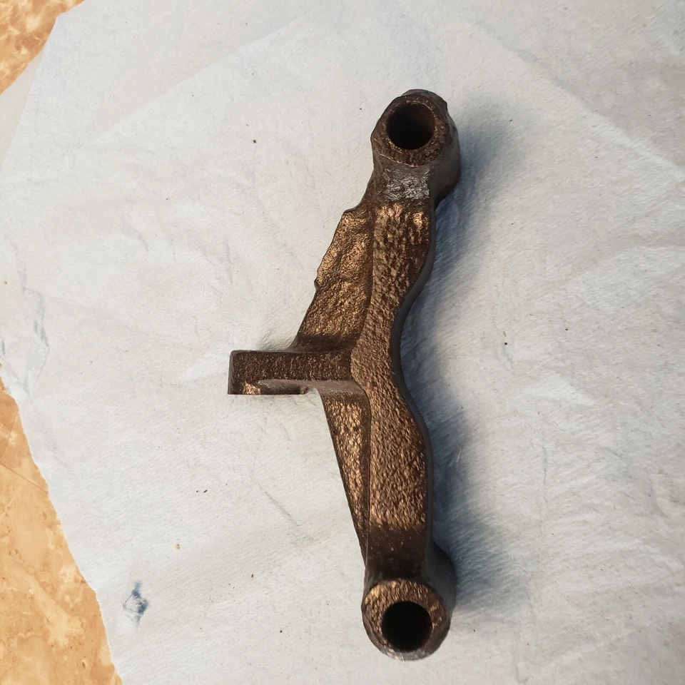 1969-81 CHEVY V8 MOTOR AC BRACKET PICKUP 3832435 NOVA CAMARO CHEVELLE FABRICANTE DE EQUIPAMENTO ORIGINAL - Imagem 2 de 3