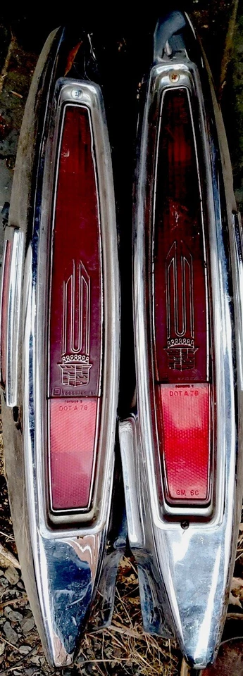 Luces traseras Cadillac Deville 1979-1978 Foto 3 de 3