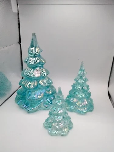 Fenton Glass Christmas Tree Figurine Set Of 3 Iridescent Aqua Blue