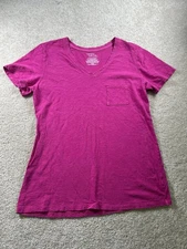 Time and Tru Women's Top Medium Magenta Cotton V-Neck Pocket Tee