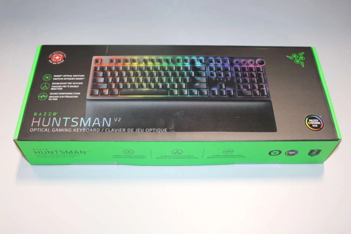 Razer Huntsman V2 Full Size Wired Gaming Keyboard with RGB Backlighting - Black