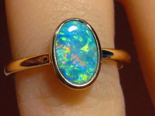 1.0 ct. Brilliant Gem Grade Opal Ring - solid 18 k Yellow Gold - Picture 2 of 14