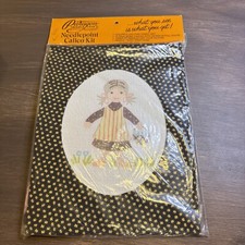 Vtg 70s Paragon 12 Count Wool Needlepoint Calico Mat Kit Girl Flowers 5032