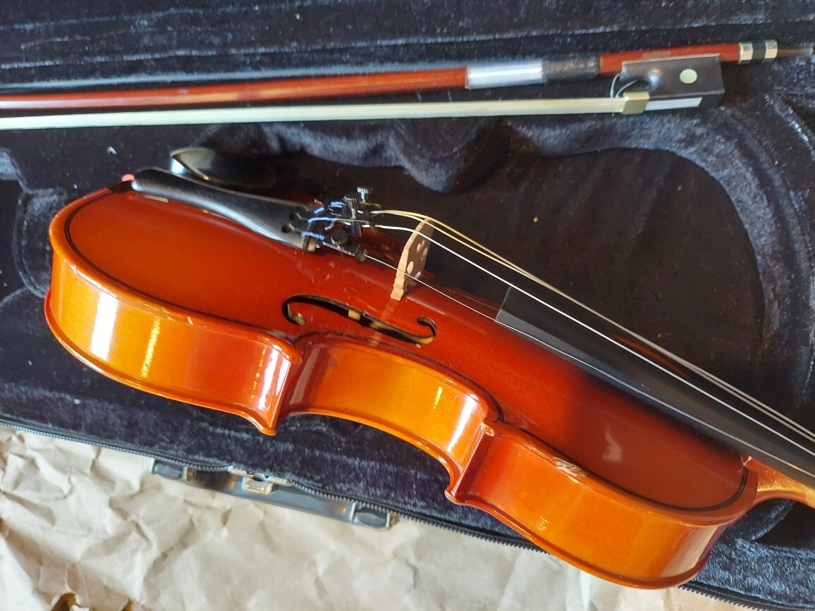 Kiso Suzuki Nagoya No.8 Size 1/8 Anno 1981 Violin, Very Good Kiso Suzuki Nagoya No.8 Size 1/8 Anno 1981 Violin, Very Good