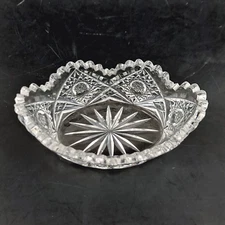 VINTAGE AMERICAN BRILLIANT CUT SWATOOTH GLASS 6" CANDY DISH
